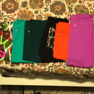 Lot of Fabletics tights all Capris except 1 Size L